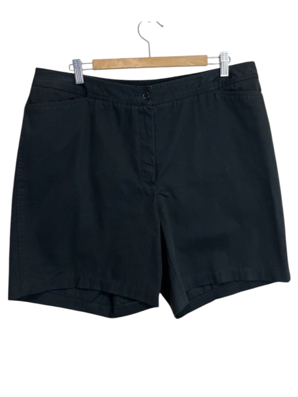 NWT Caslon Black Chino Shorts - Size 16W